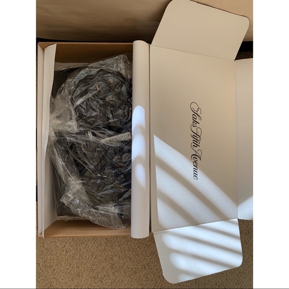 Alice + Olivia Black Puffer Vest W/ Hood - Picture 8 of 12